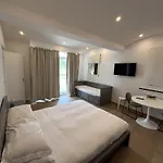 Iris Apartment Modena
