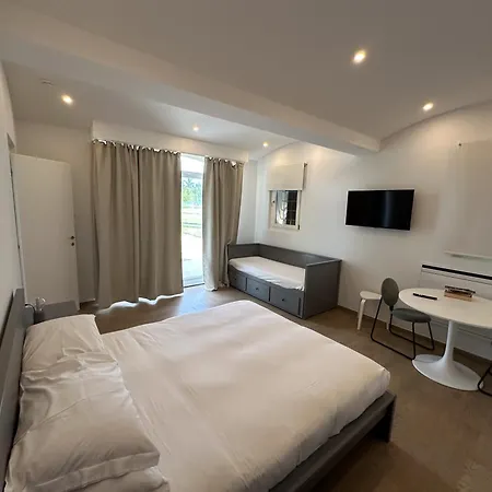 Iris Apartment Modena