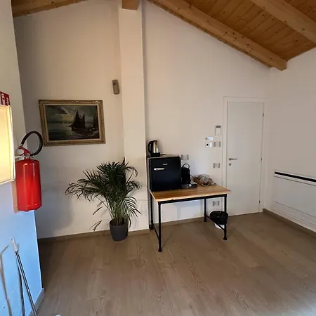 Iris Apartment