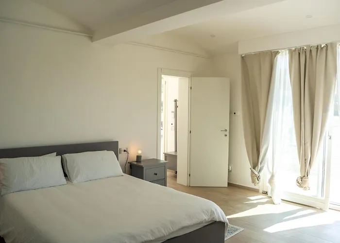 Iris Апартаменти *